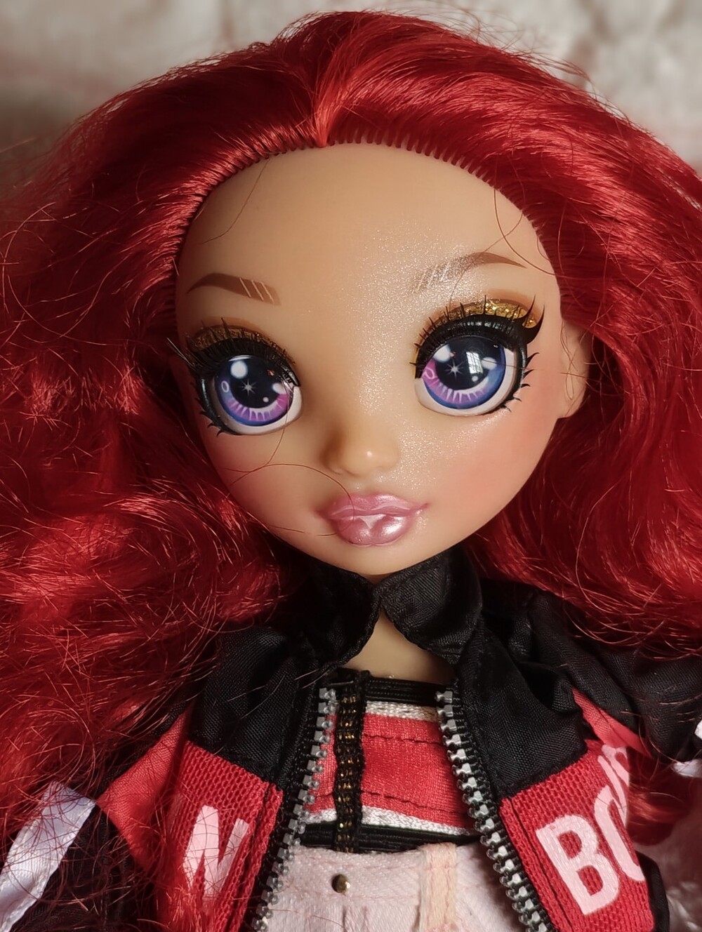 2020 Rainbow High Ruby Anderson Doll With Classic Black And Logo Windbreaker